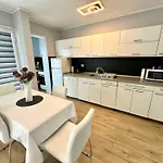 Apartament In 50805