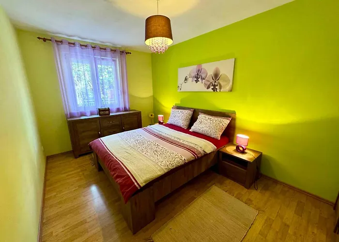 Apartment In 50805
