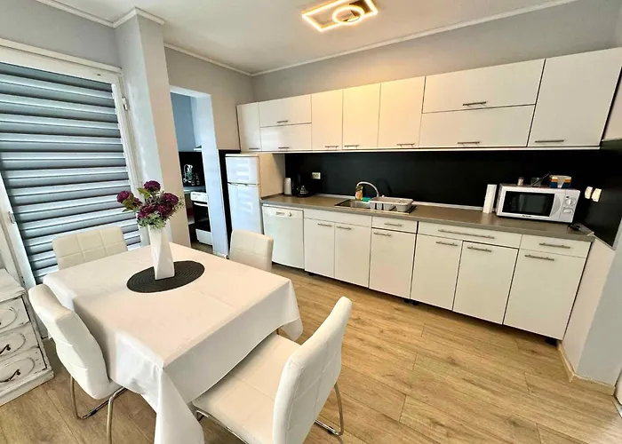 Apartment In 50805
